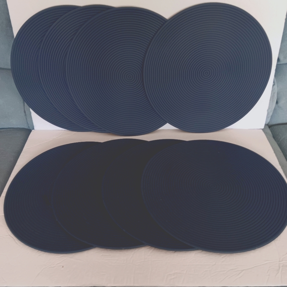 Set Of 8 Vinyl Easy Clean Round Gooved Concentric BlueVinyl Placemats about 15 "